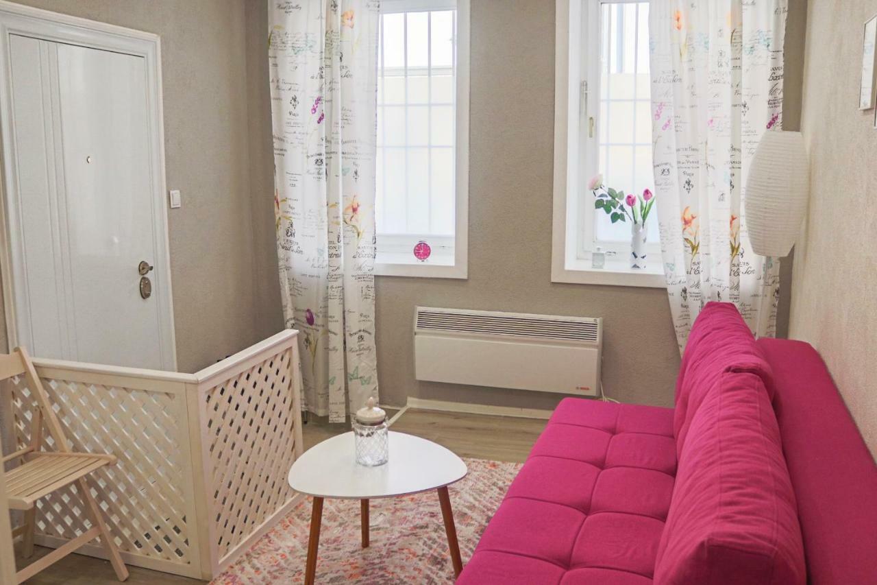 Bistrik Rose Apartment SJJ Exterior foto